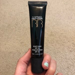 MAC BB tinted foundation cream